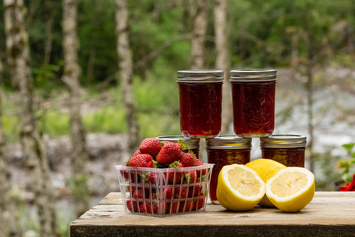 Why Add Lemon Juice When Making Strawberry Jam?